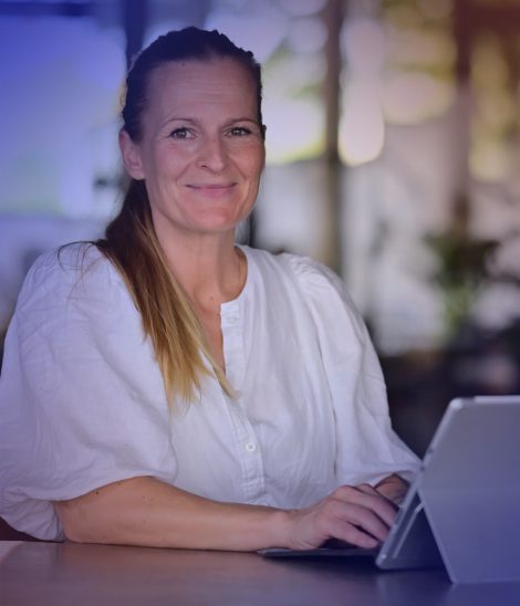 Lead Brand & Communication